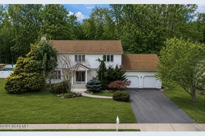 5 Washington Avenue, Morganville, NJ 07751 - Photo 2