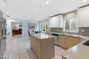 5 Washington Ave, Morganville, NJ 07751 - Photo 10
