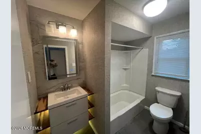 21 Carriage Lane, Englishtown, NJ 07726 - Photo 10