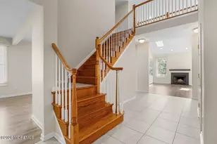 12 Patton Ct, Manalapan Township, NJ 07726 - Photo 4
