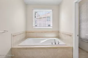 12 Patton Ct, Manalapan Township, NJ 07726 - Photo 18