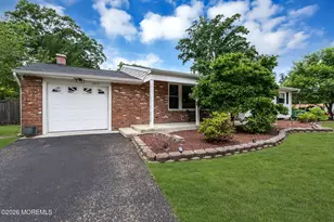 1075 Lucy Ln, Toms River Township, NJ 08753 - Photo 4