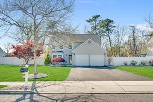 82 Moonlight Ct, Toms River Township, NJ 08753 - Photo 4