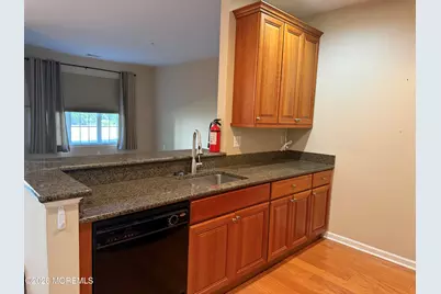 418 Sophee Lane, Lakewood, NJ 08701 - Photo 4