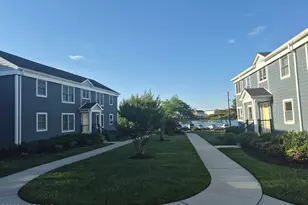 306 Deal Lake Dr, Asbury Park, NJ 07712 - Photo 8