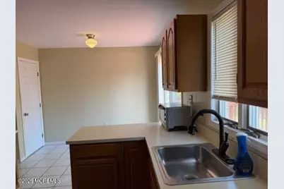 641 Ship Avenue, Beachwood, NJ 08722 - Photo 14