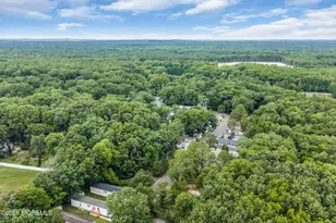 56 Marcia Memorial Cir, Jackson, NJ 08527 - Photo 28