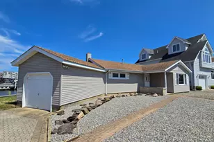106 E Granada Dr, Brick, NJ 08723 - Photo 2