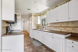 85 Amberly Dr, Manalapan Township, NJ 07726 - Photo 6