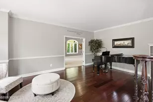 98 Summit Dr, Freehold, NJ 07728 - Photo 8