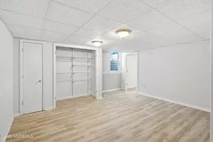 98 Summit Dr, Freehold, NJ 07728 - Photo 44
