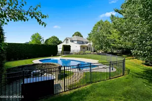 98 Summit Dr, Freehold, NJ 07728 - Photo 46