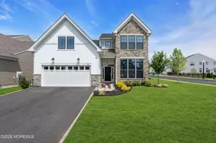 14 Sofia Dr, Manalapan Township, NJ 07726 - Photo 2