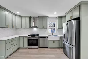 5 Buxton Ct, Barnegat, NJ 08005 - Photo 2