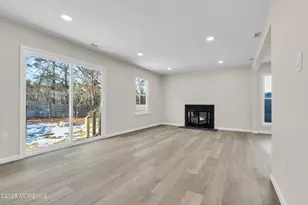 5 Buxton Ct, Barnegat, NJ 08005 - Photo 8