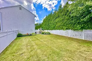 17 Reid Way, Freehold, NJ 07728 - Photo 44