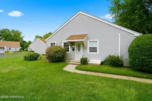 128 Korn Market, Freehold, NJ 07728 - Photo 2
