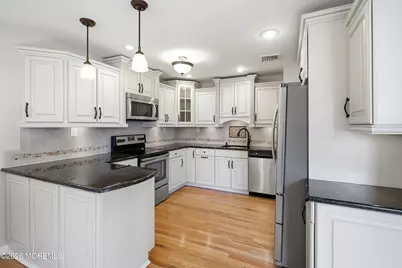 128 Korn Market #A, Freehold, NJ 07728 - Photo 14