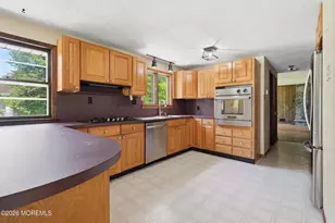 365 Stagecoach Rd, Millstone Township, NJ 08510 - Photo 14