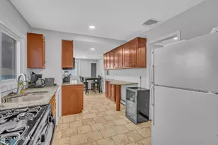 20 Venetian Ct, Toms River Township, NJ 08753 - Photo 12