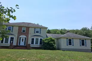 31 Hunt Rd, Freehold, NJ 07728 - Photo 2