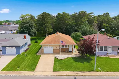 438 Jamaica Boulevard, Toms River Township, NJ 08757 - Photo 2