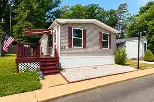 62 Stern Ave, Hazlet Township, NJ 07734 - Photo 2