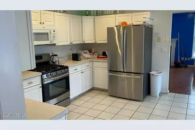 407 Hollywood Avenue, Long Branch, NJ 07740 - Photo 2