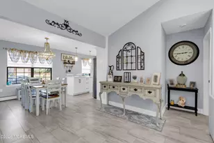 72 Clubhouse Ln, Marlboro Township, NJ 07746 - Photo 8