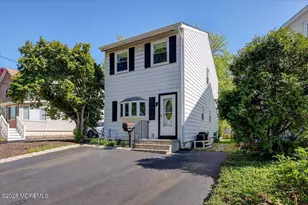 945 N Concourse, Keyport, NJ 07735 - Photo 1
