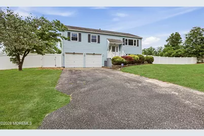 1029 Lucy Lane, Toms River Township, NJ 08753 - Photo 2