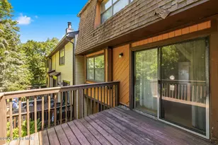 703 Merrywood Dr, Edison, NJ 08817 - Photo 32