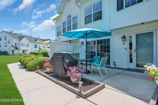 11 Phoenix Ct, Tinton Falls, NJ 07712 - Photo 2