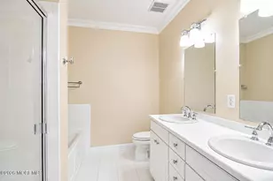 40 Golden Eye Ln, Middletown, NJ 07758 - Photo 18