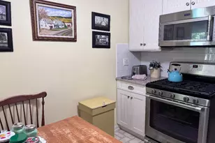 218 Ravenswood Rd, Englishtown, NJ 07726 - Photo 6