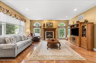 641 Kirwan Ct, Freehold, NJ 07728 - Photo 14