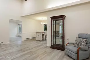 72 Berkshire Ct, Red Bank, NJ 07701 - Photo 10