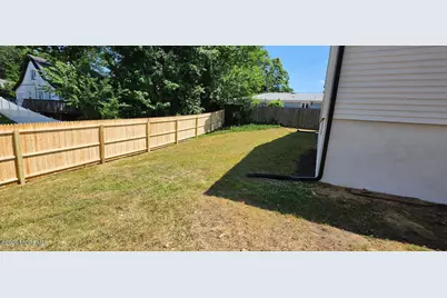 29 Wayside Drive, Keyport, NJ 07735 - Photo 8