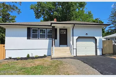 29 Wayside Drive, Keyport, NJ 07735 - Photo 1