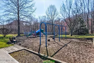185 Pear Dr, Marlboro Township, NJ 07746 - Photo 38