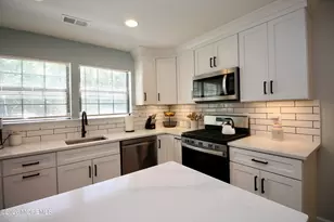 111 Azalea Cir, Jackson, NJ 08527 - Photo 12