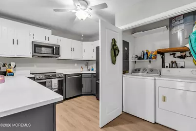 156 Lexington Court, Red Bank, NJ 07701 - Photo 6
