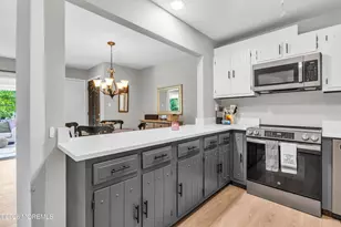 156 Lexington Ct, Red Bank, NJ 07701 - Photo 8