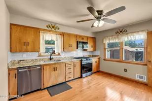 514 Pine St, Lakehurst, NJ 08733 - Photo 10