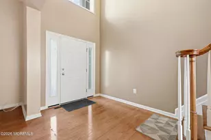 25 Brittany Ct, Atlantic Highlands, NJ 07716 - Photo 4