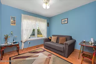 73 Malibu Dr, Eatontown, NJ 07724 - Photo 24