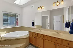 64 Vineyard Ct, Monroe Township, NJ 08831 - Photo 20