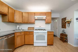62 Secretariat Ct, Tinton Falls, NJ 07724 - Photo 10