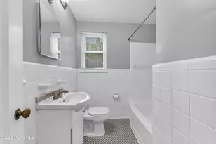 85 Manor Dr, Red Bank, NJ 07701 - Photo 16
