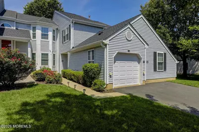 16 Pagoda Lane, Freehold, NJ 07728 - Photo 2
